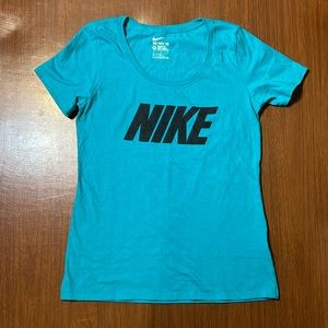THE NIKE TEE WOMENS PULLOVER T SHIRT TOP CAP SLEEVE ROUND NECK BLUE SIZE MEDIUM